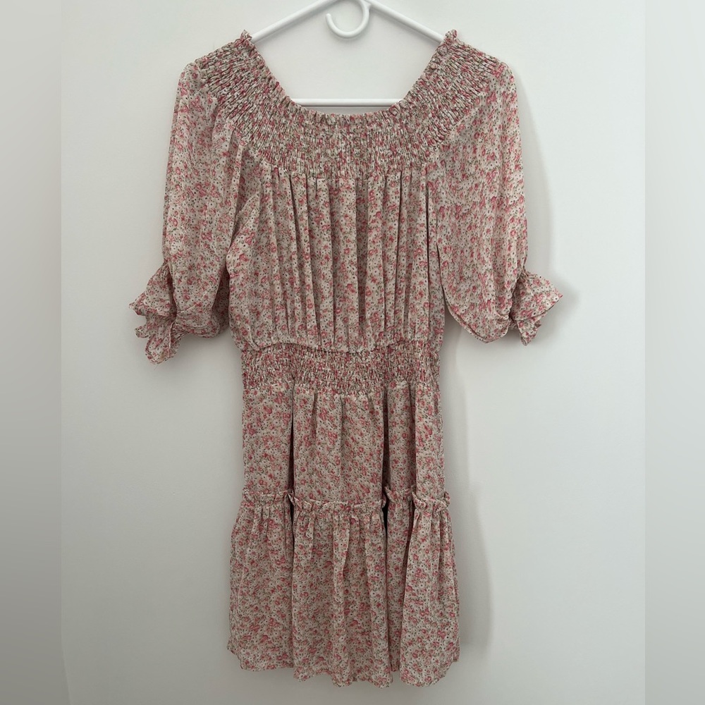 Ruby & Jenna | Off the shoulder floral dress, size small